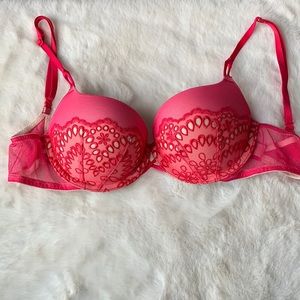 Victoria’s Secret Bombshell Bra 32A